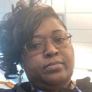 Meet your Posher, Debra